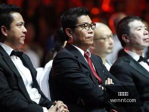 冲突升级,泽卡与朱辰,杰场上争执,万博体育,万博体育官网,万博体育app,万博体育平台
